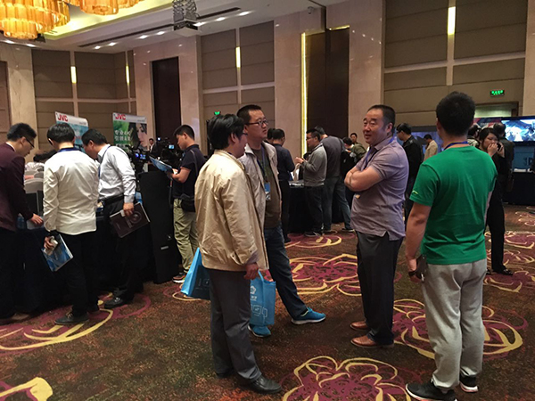 慧聪教育装备网媒体专访间